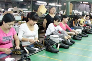 Lập kế hoạch bảo vệ môi trường cơ sở sản xuất giày dép